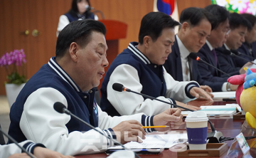 가세로 풍력 “20년 3,000억 vs 20년 어획량 6조 경제 파괴 속" 주판은 따로 계산....