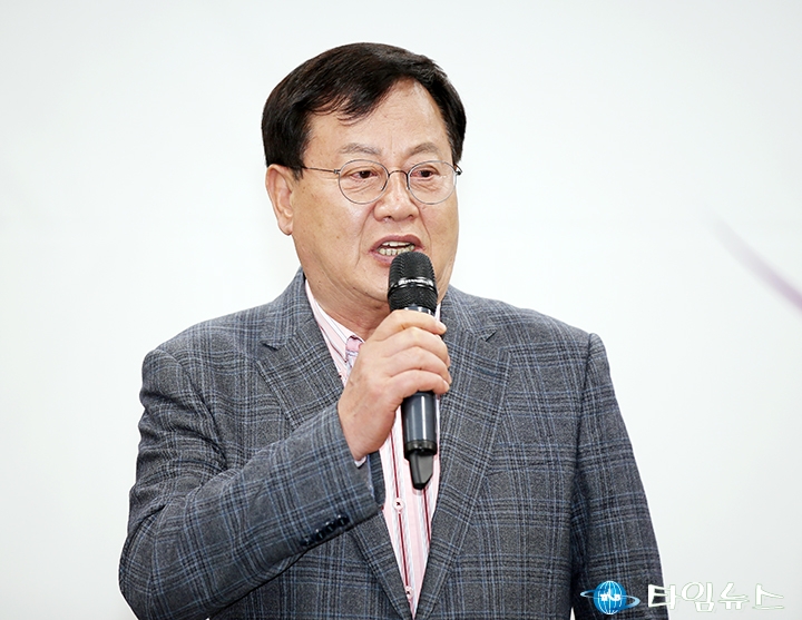  ‘이장우 대전시장과의 대화’에서 인사말 하는 이은권 국민의힘 대전시당위원장