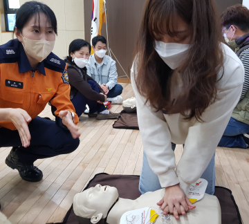 긴급상황대비 초등학교 교원대상 응급처치교육 실시