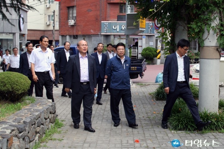 권선택 대전시장, 두발로 원도심 구석구석 살피다!