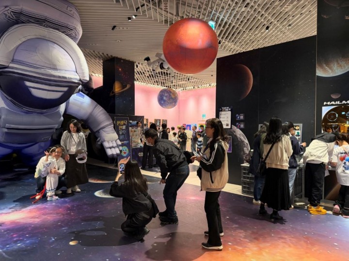 여의도 달군 ‘고흥 우주항공축제’ 팝업, 4만 인파 몰렸다