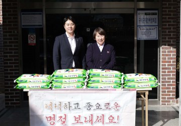 대전시의회 교육위, 구세군 여성의집 방문 위문품 전달