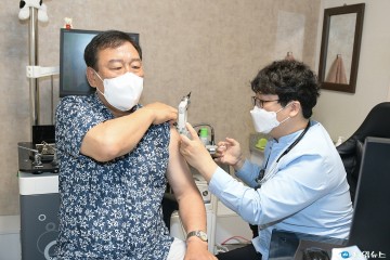 최민호 세종시장, 코로나19 4차 접종 완료