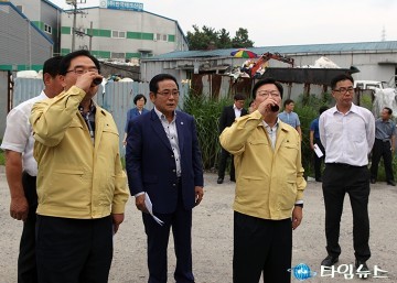 권선택 시장·박수범 청장, 드링크로 갈증해소!