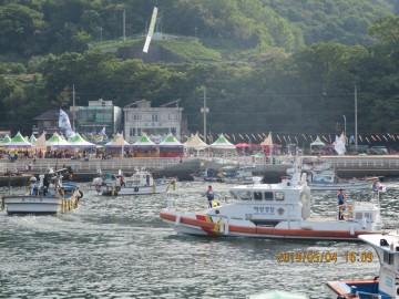 통영해남파출소 제16회 보물섬 미조항 멸치축제" 해상 안전관리 실시