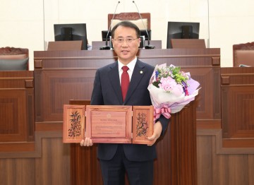 안동시의회 조달흠 의원,‘2021년 경상북도의정봉사대상’수상