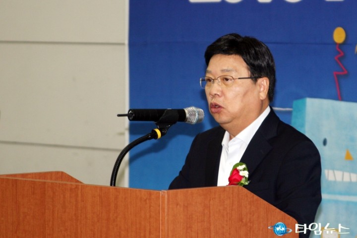 제4회 로봇융합페스티벌, 개막식에 축사하는 인물은?