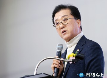 대전 장기요양인 1500명 집결…조원휘 대전시의회 의장 “돌봄은 숭고한 동행”