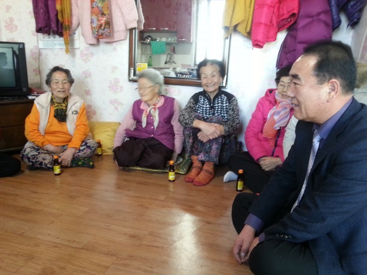 산청읍장 새해맞이 경로당 방문