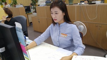 경산시, 책임행정 구현을 위한‘친절명찰 패용’