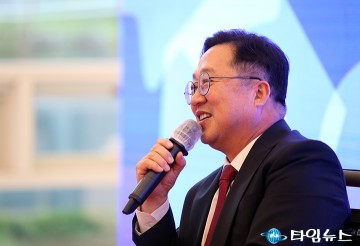 “킹받다? 꾸안꾸?”…신조어 퀴즈 도전한 이장우 대전시장