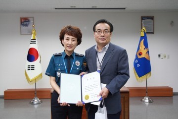 분당경찰,보이스피싱검거 협조자 감사장 수여