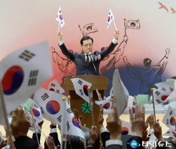 조원휘 대전시의회 의장, 만세삼창 선창…“3·1정신 계승”