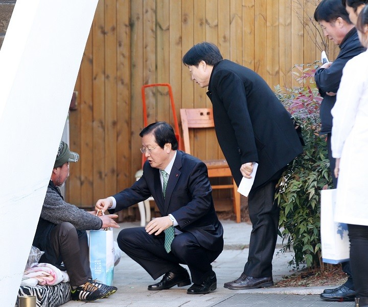 장종태 서구청장, 노숙인 겨울나기 현장점검 나서