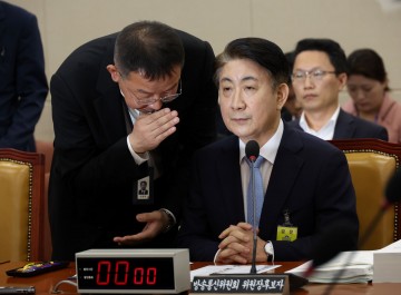 윤, 이동관 청문보고서 재송부 요청 방침…24일 임명 가능성