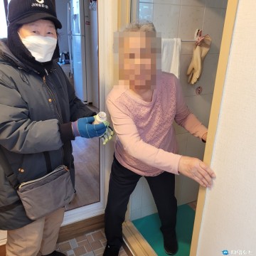 충주시 문화동, 노사방 네트워크로 홀몸 노인 돌본다