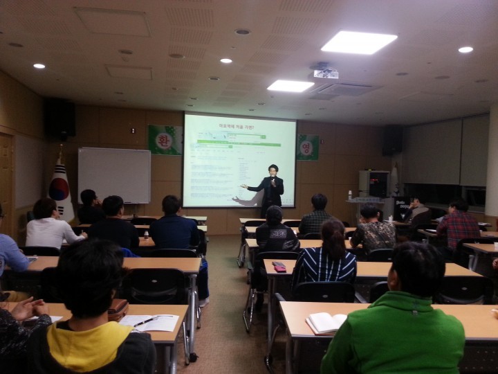 “곡성군 농촌 청년들, 농번기에 야간 열공 중”