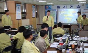 대전시의회 김경훈 의장, 유관기관 을지훈련장 방문 관계자 격려