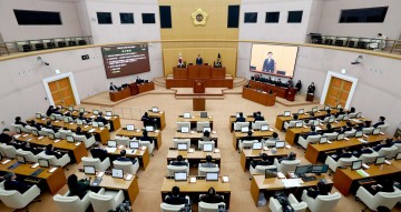 대전시의회, 대전·충남 행정구역 통합 법안 반대 의결…주민투표 요구