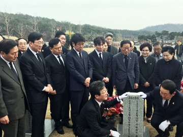 천안함 용사 묘역 방문한 바른미래당