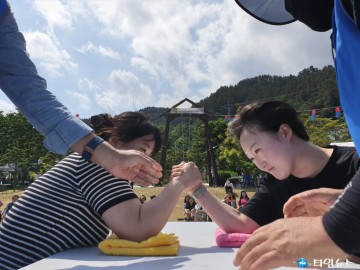 울릉에서 열린 단오절 민속그네뛰기 대회