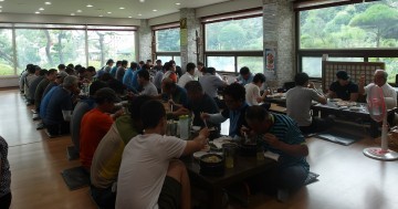 흥덕구, 환경관리원 초청 오찬 간담회 