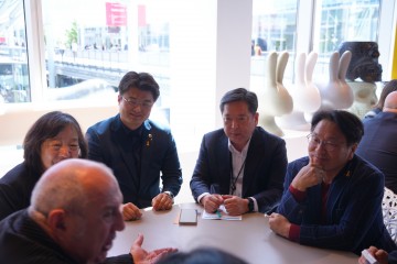 강기정 광주시장, 디자인계 거장 ‘스테파노 지오반노니’와 대담