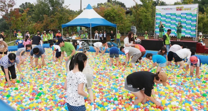 올해 산삼축제매출, 메르스불구 지난해보다 20%늘었다.