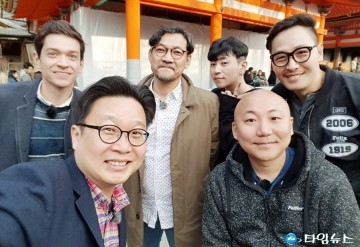 독도의 대표 식물인 '섬기린초' 405개 화분 무료로 나눔 행사