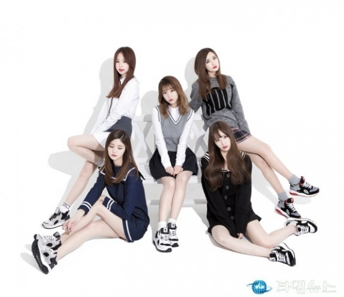 아키클래식 모델 ‘EXID’ 새 화보 공개, 각선미 ‘눈길’
