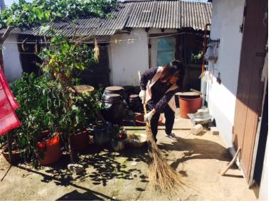 ‘마음까지 따뜻한 봉사활동 공무원이 앞장’부안 줄포면, 추석맞이 ‘뽀송하우스 만들기’ 봉사활동
