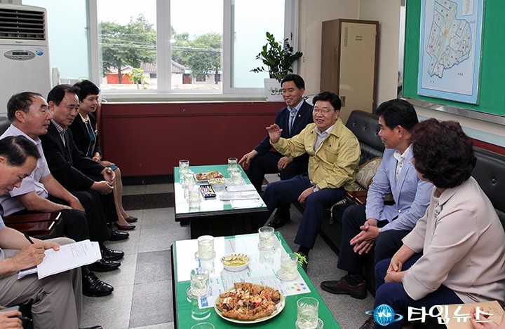 권선택 대전시장, 지역현안 청취 중!