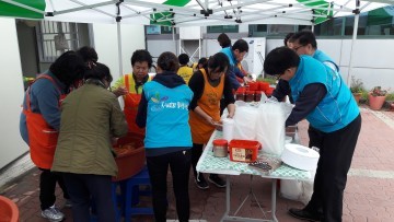 산남동자원봉사대 저소득가정에 반찬 전달 