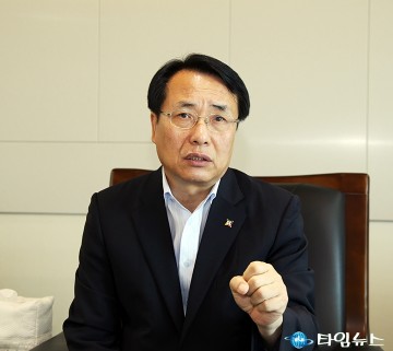 한현택 동구청장, 이제 동구는 어두운 터널을 벗어나 희망의 빛을 향해!