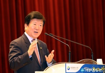특강하는 박병석 의원