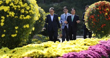 한현택 동구청장, 국화전시회 성공 기원!