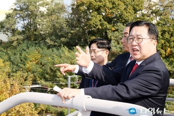 ‘중촌 벤처밸리 조성사업’ 대상지 둘러보는 이장우 대전시장