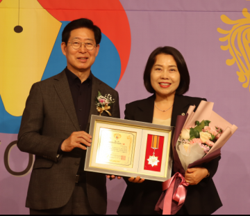 이연희 충남도의회 의원, 대한민국정치문화경제공헌대상 수상