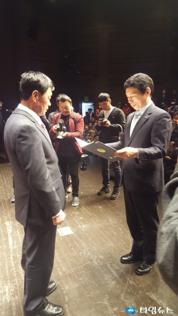 예천군 권혁기씨 제60회 보화상 효행부문 수상