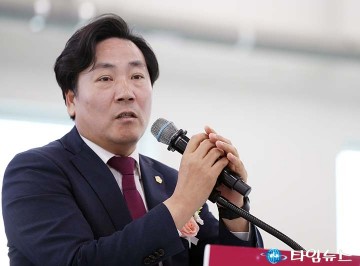 전석광 대덕구의회 의장, “노인시설 협소 민원 해소”…체육센터 개관