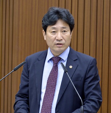 세종시의회 윤형권 의원, 소관 행정사무감사에서 잦은 업무분장 변경 지적