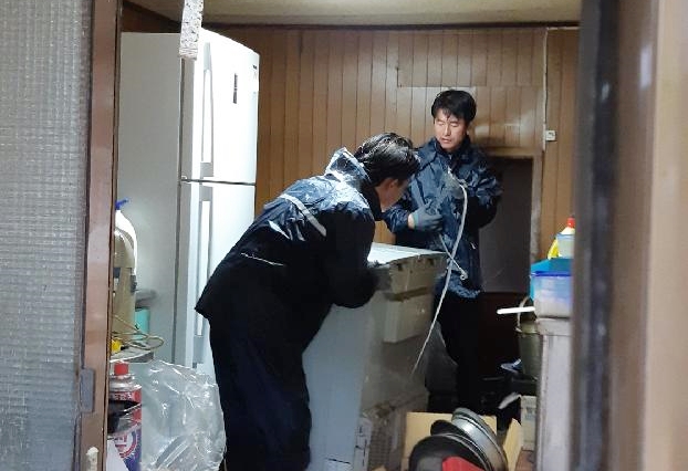 태인면사무소, 민관협력으로 저소득층 긴급 주거봉사 펼쳐