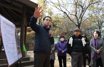 대전 동구 성동산 맨발길, 주민 건의로 탄생…박희조 동구청장 “현장에서 답 찾겠다”