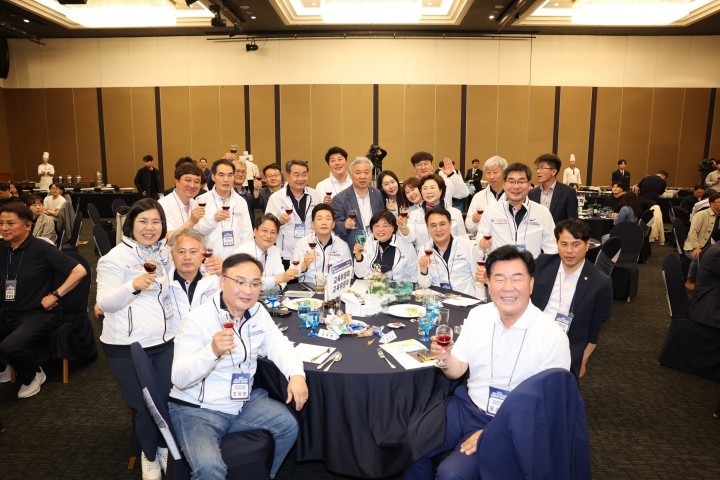 전남도의회, 경북도의회 찾아 ‘글로컬 미래교육박람회’ 홍보