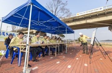 경북도의회 건설소방위  상주~영천간 고속도로 공사현장 확인