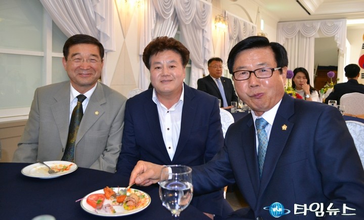 문제광·이세형·박양주 구의회 의장, ‘2016 유성온천문화축제’ 축하합니다!