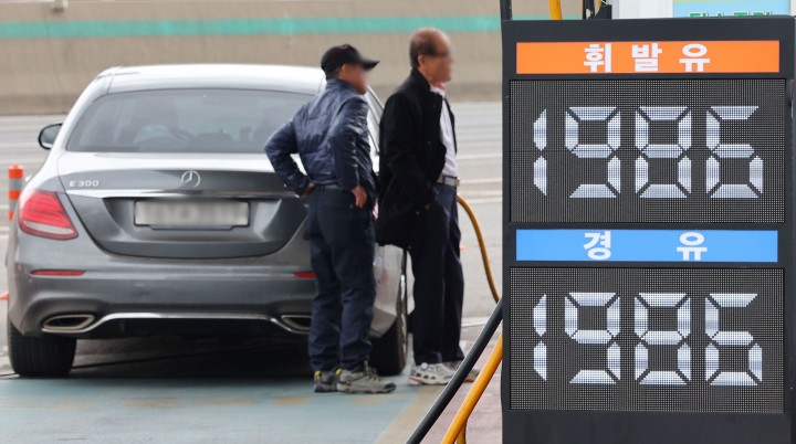 ‘중동 쇼크’ 현실로… 3월 물가 2.2% 상승, 석유류 9.9% ‘폭등’