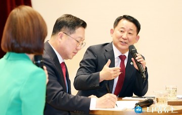 ‘이장우 대전시장과의 대화’에서 건의하는 서철모 서구청장