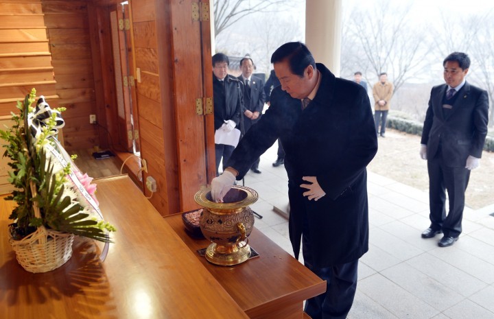 충남도의회, 병신년 새해 맞아 충의사·충령사 참배