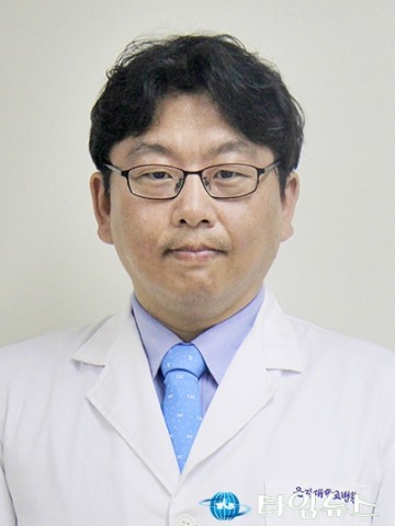 송영동 대전을지대학교병원 교수, 인공관절 재치환술 교과서 공동 집필